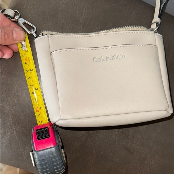 Calvin Klein| Clutch/Wristlet/Make up Bag​ - Picture 7 of 7